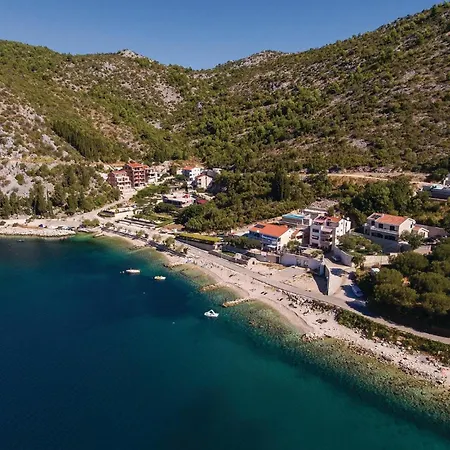 Kremena 72 With Outdoor Swimmingpool * Kremena