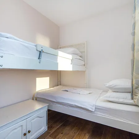 Kremena 72 With Outdoor Swimmingpool Дом отдыха *