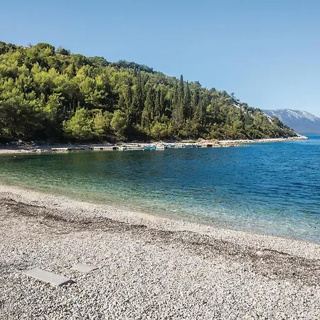 Дом отдыха Kremena 72 With Outdoor Swimmingpool Kremena