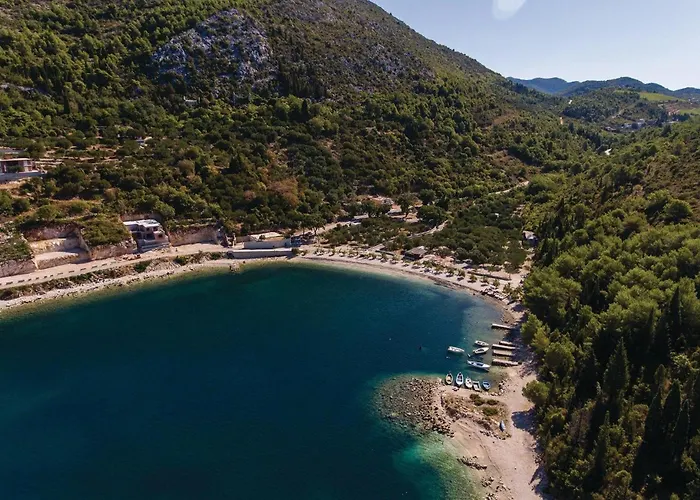 72 With Outdoor Swimmingpool Σπίτι διακοπών