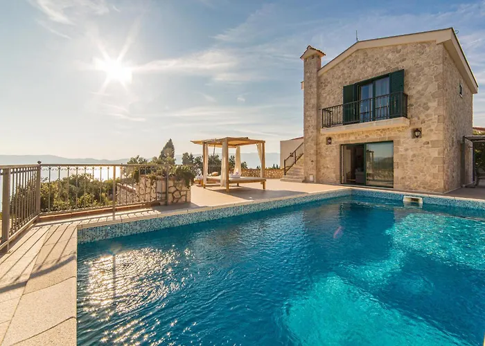 Σπίτι διακοπών 72 With Outdoor Swimmingpool Kremena